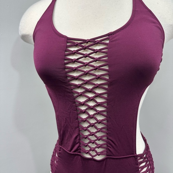 Abercrombie‎ Plum Monokini - Picture 6 of 11